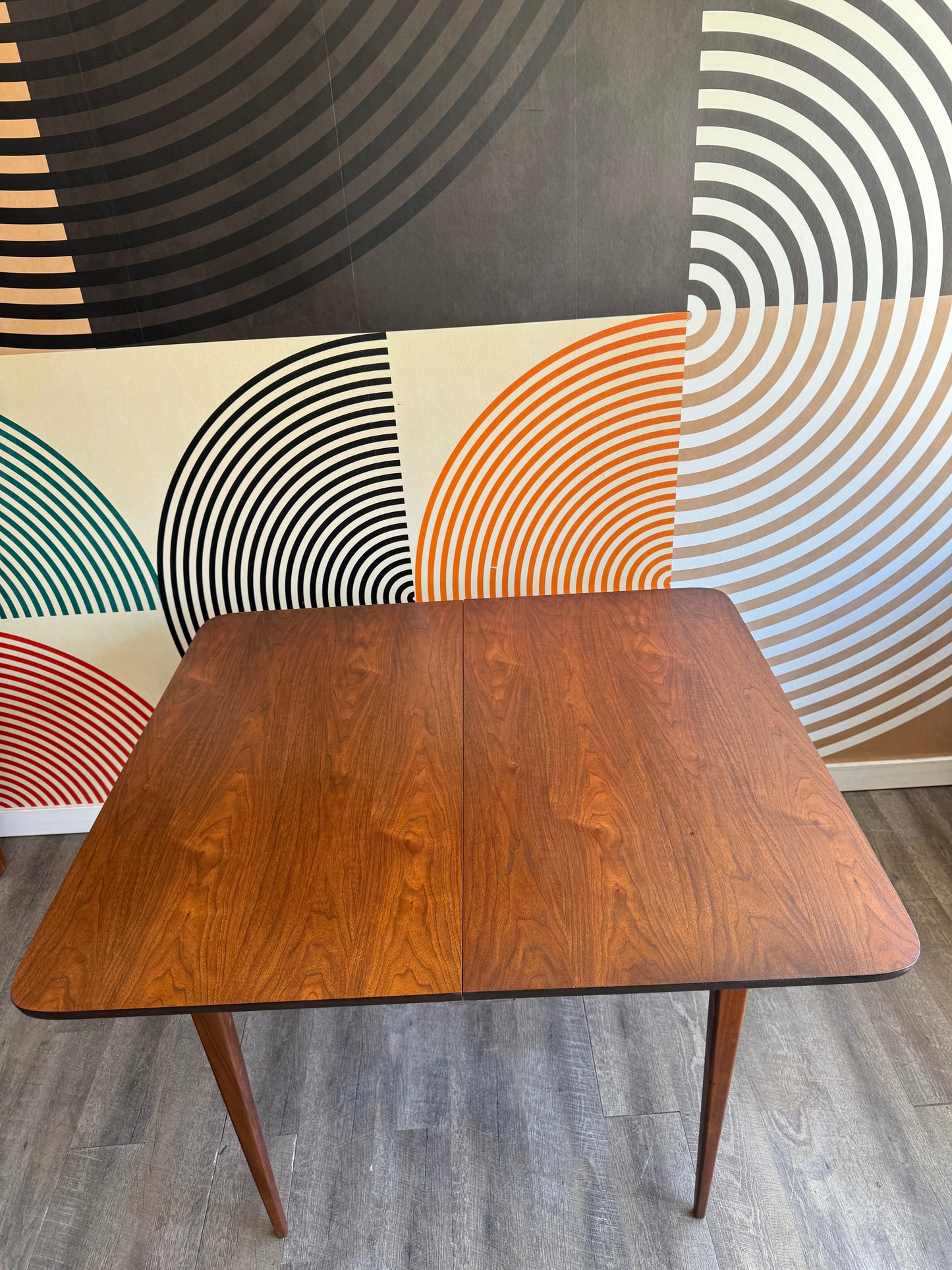 Extendable Vintage Honderich Walnut Dining Table