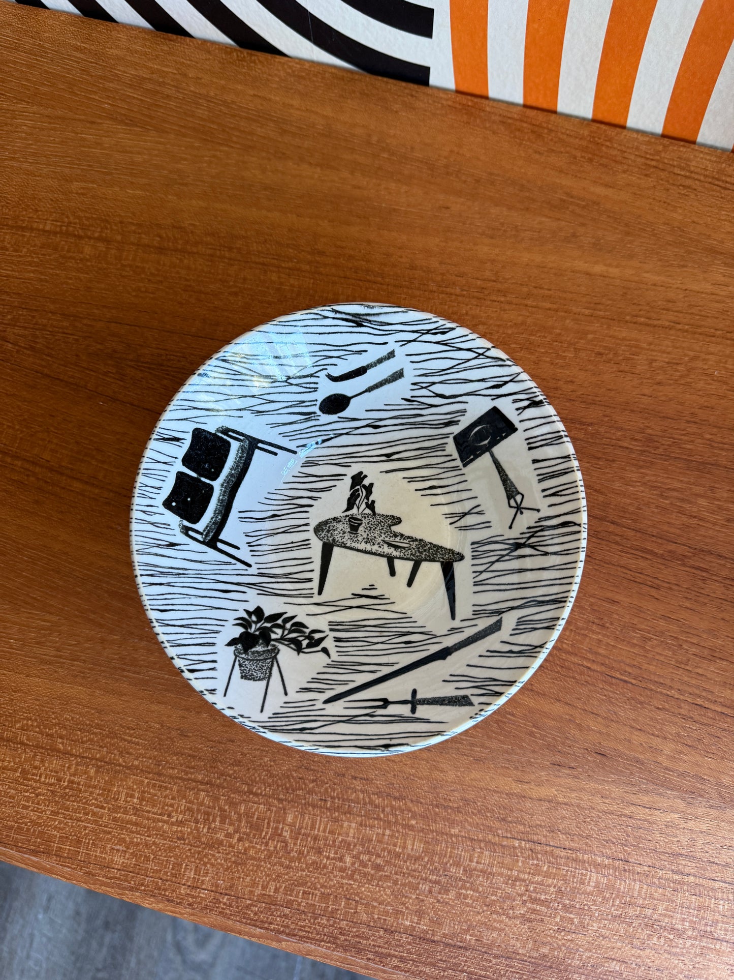 Vintage 1960s/1970s Homemaker Ridgway Bowl