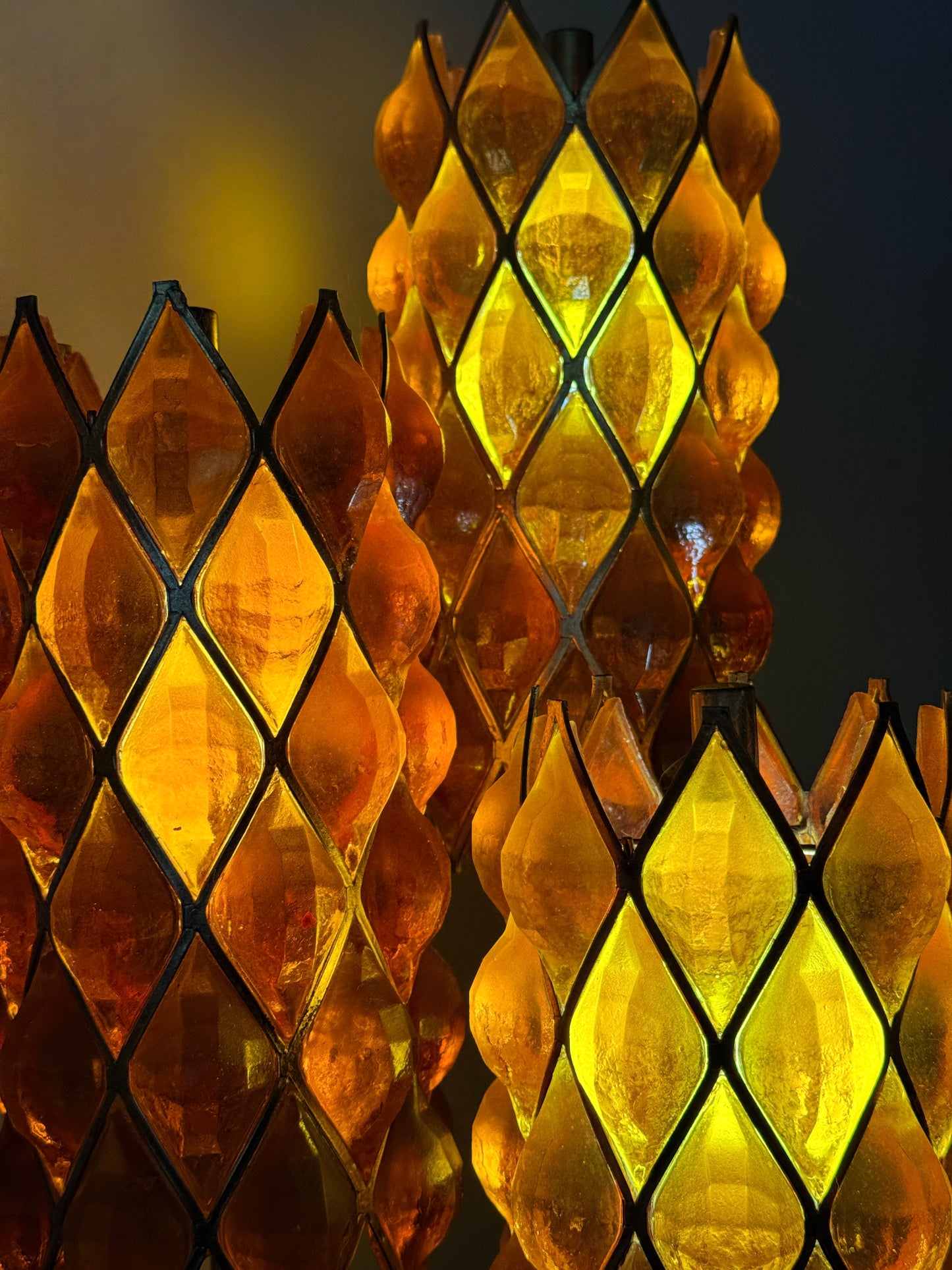 Vintage Diamond Lucite Table Lamp