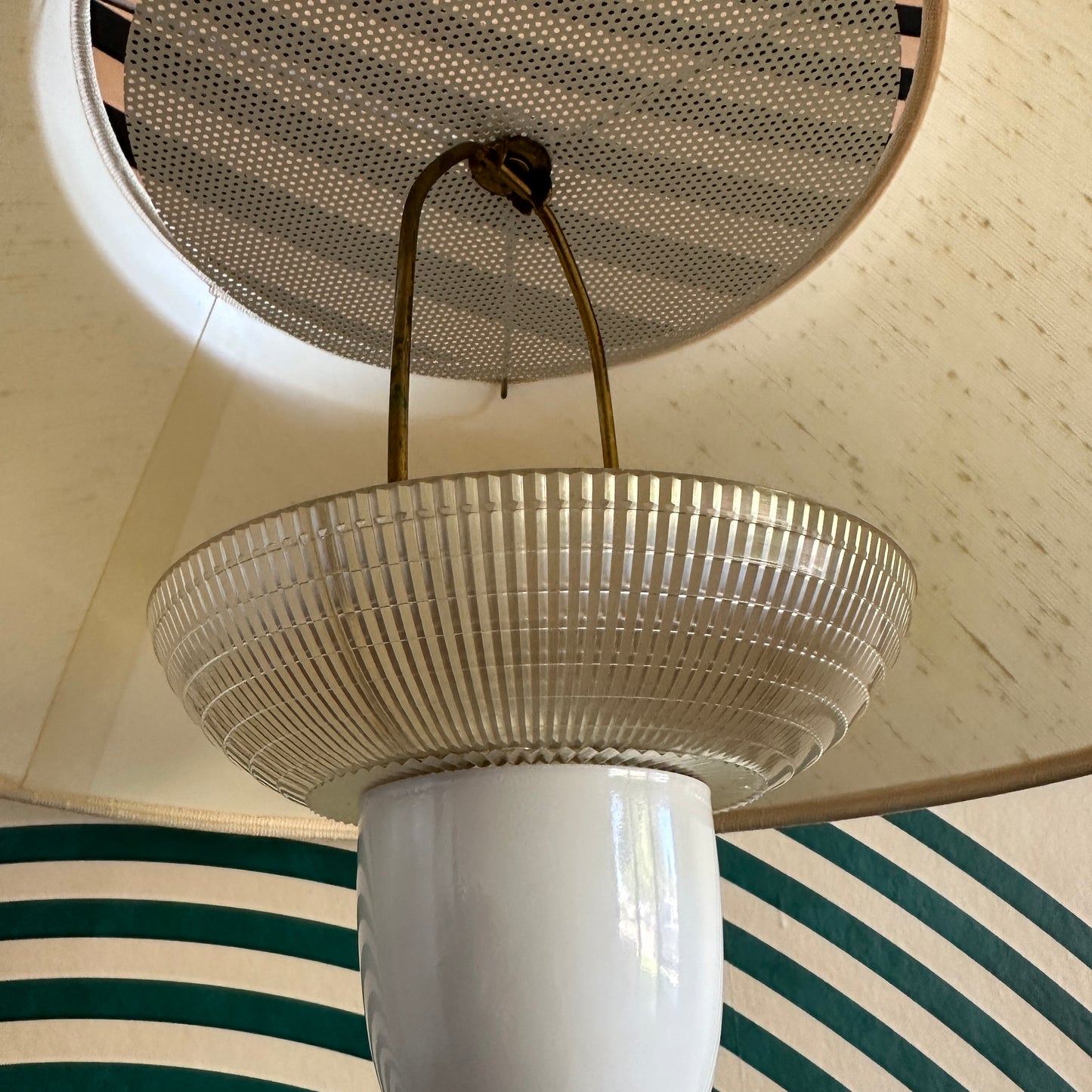 Vintage MCM White Table Lamp