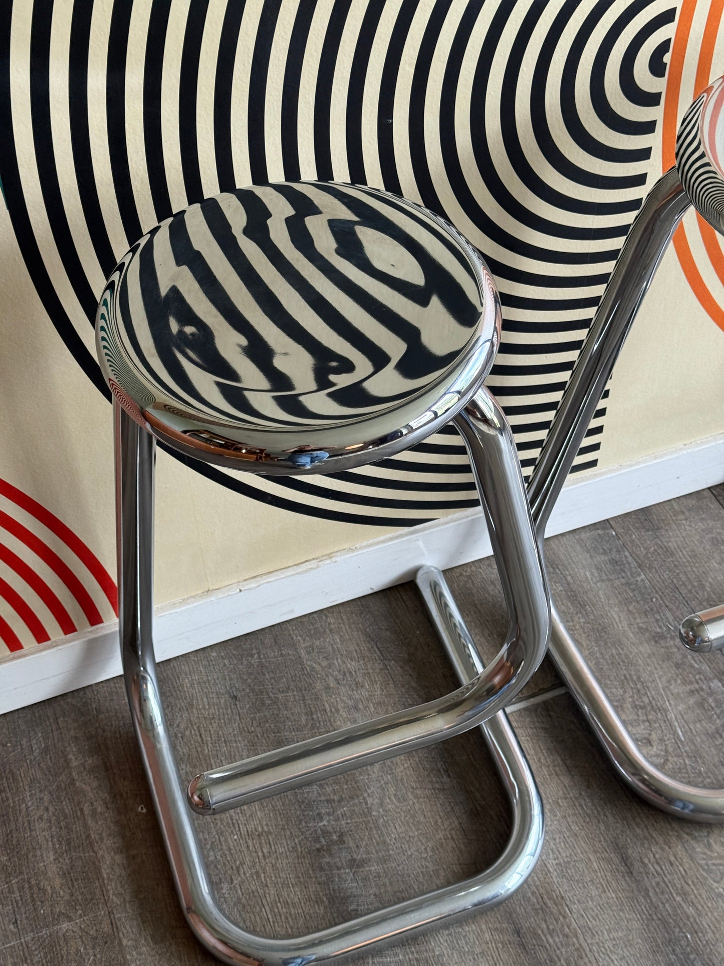 Set of 3 Chrome Paper Clip Bar Stools