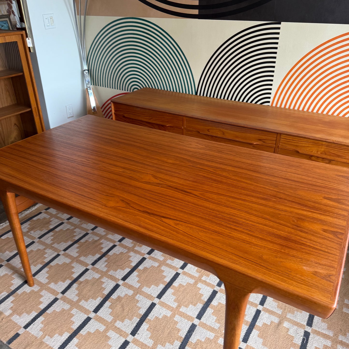 Danish Expanding Teak Dining Table by Faarup Mobelfabrik