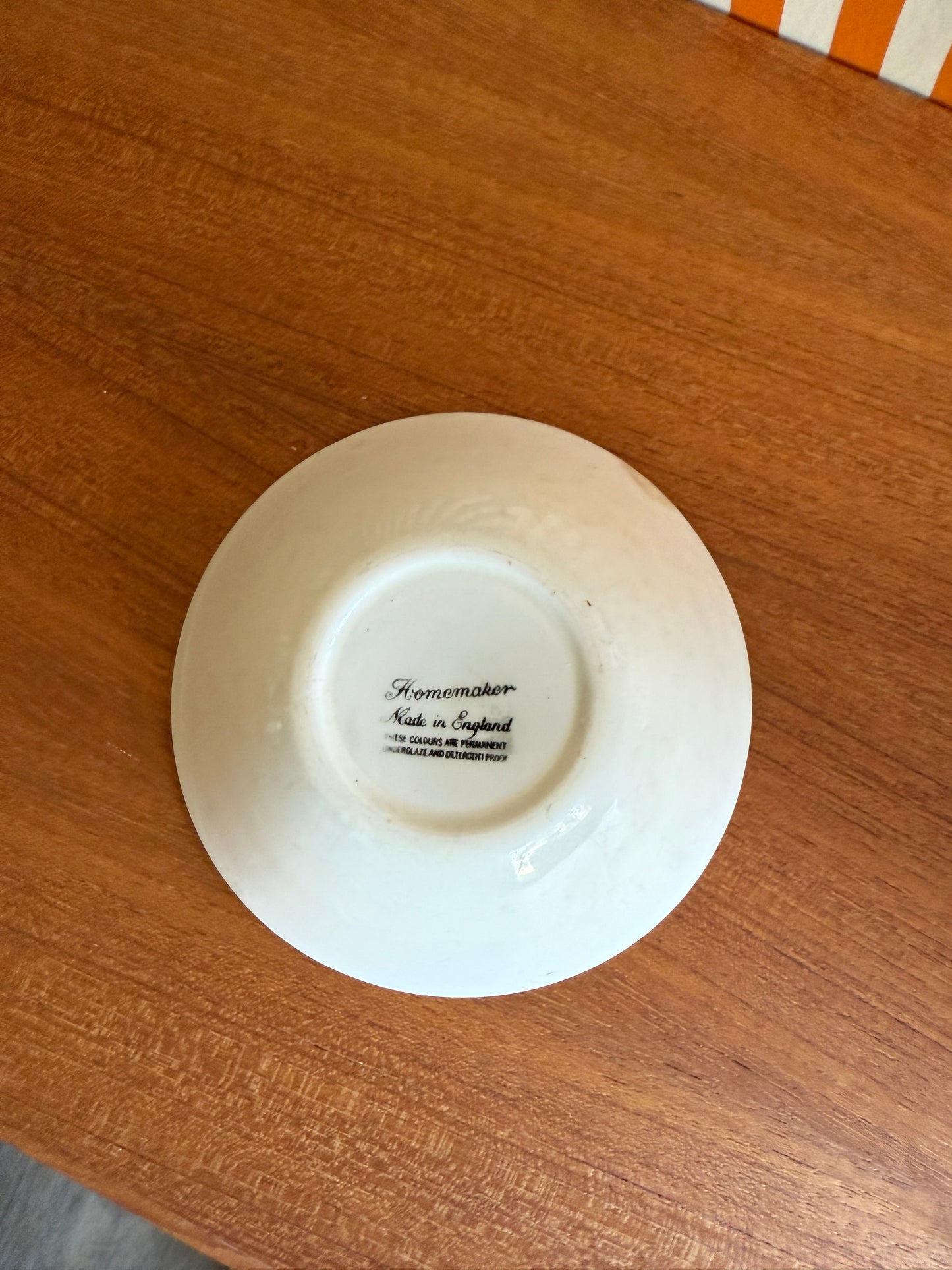 Vintage 1960s/1970s Homemaker Ridgway Bowl