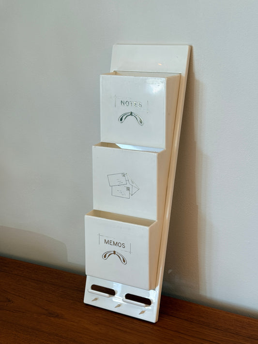 Vintage White Wall Hanging Mail, Memo and Note Holder (Plastic)