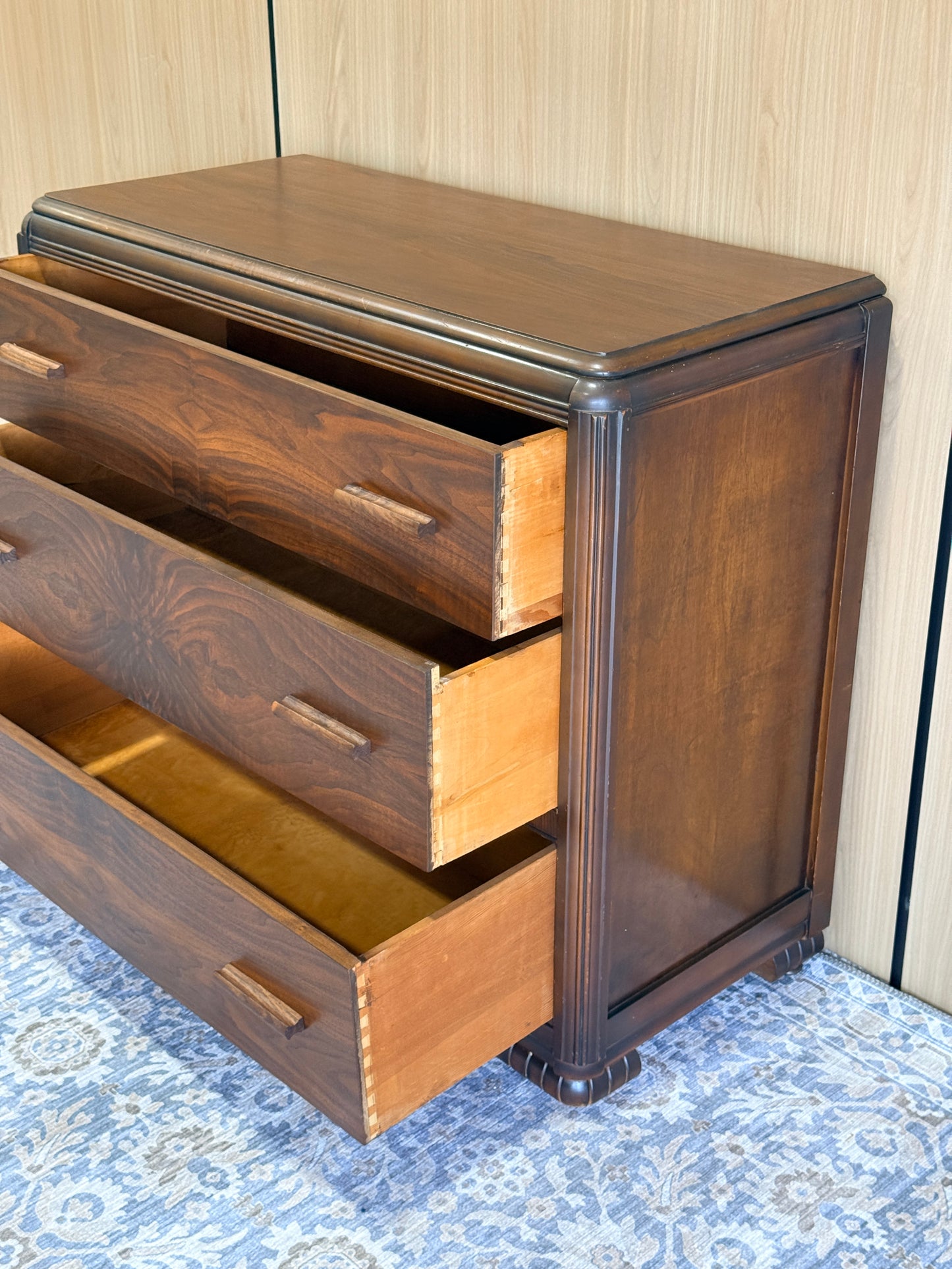 Vintage Art Deco Chest of Drawers