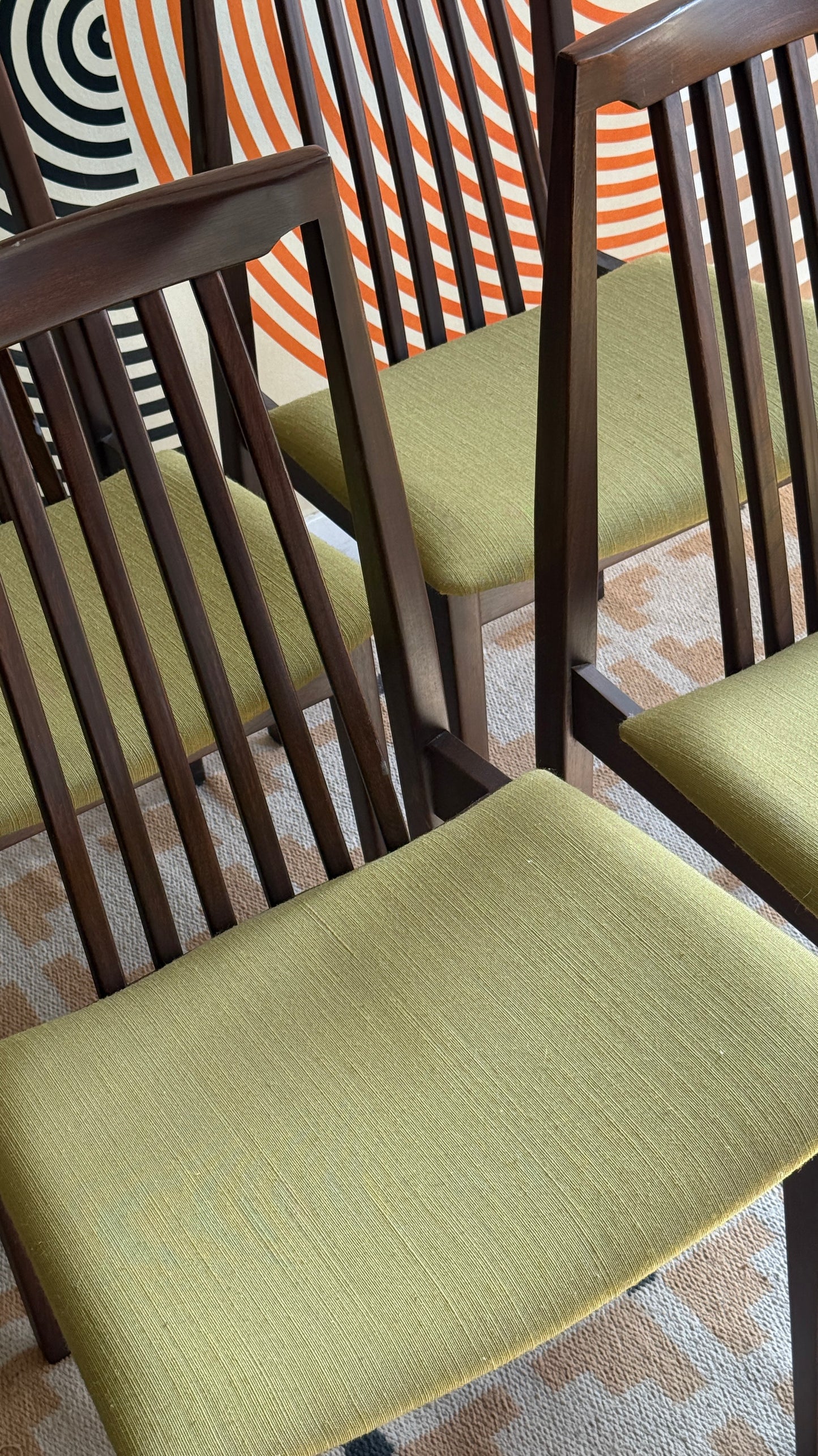 Set of 4 Vintage Honderich Chairs