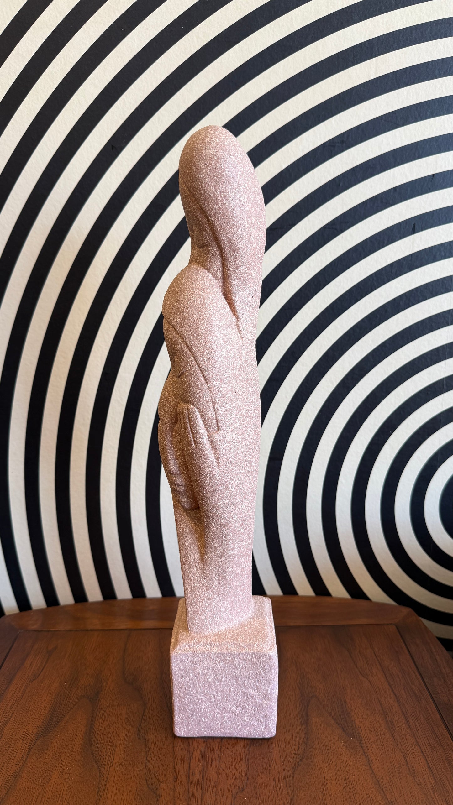 Abstract Figurative Sculpture – Textured Pink Finish