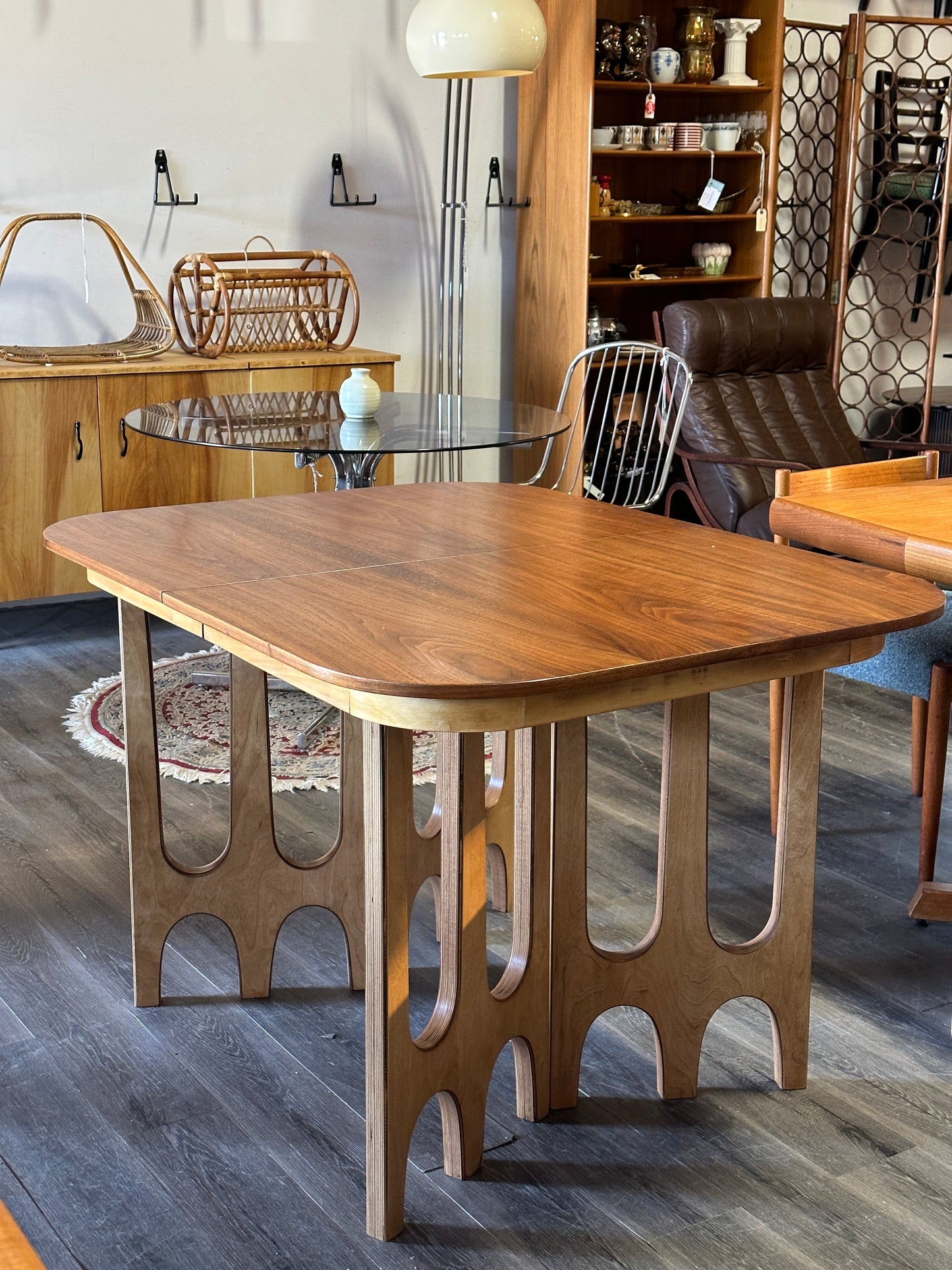 Walter Wabash Walnut Dining Table(No Leaf)