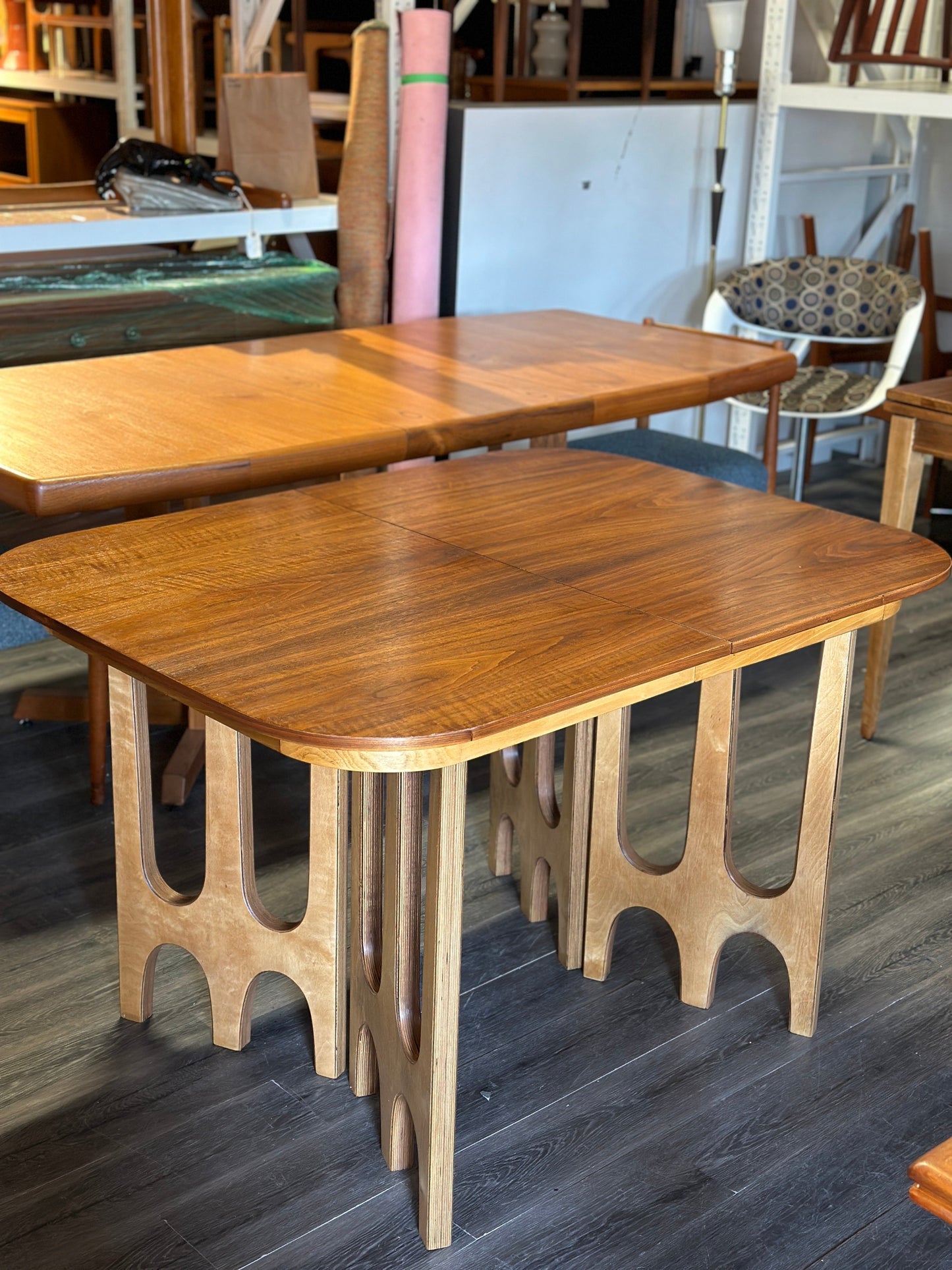 Walter Wabash Walnut Dining Table(No Leaf)