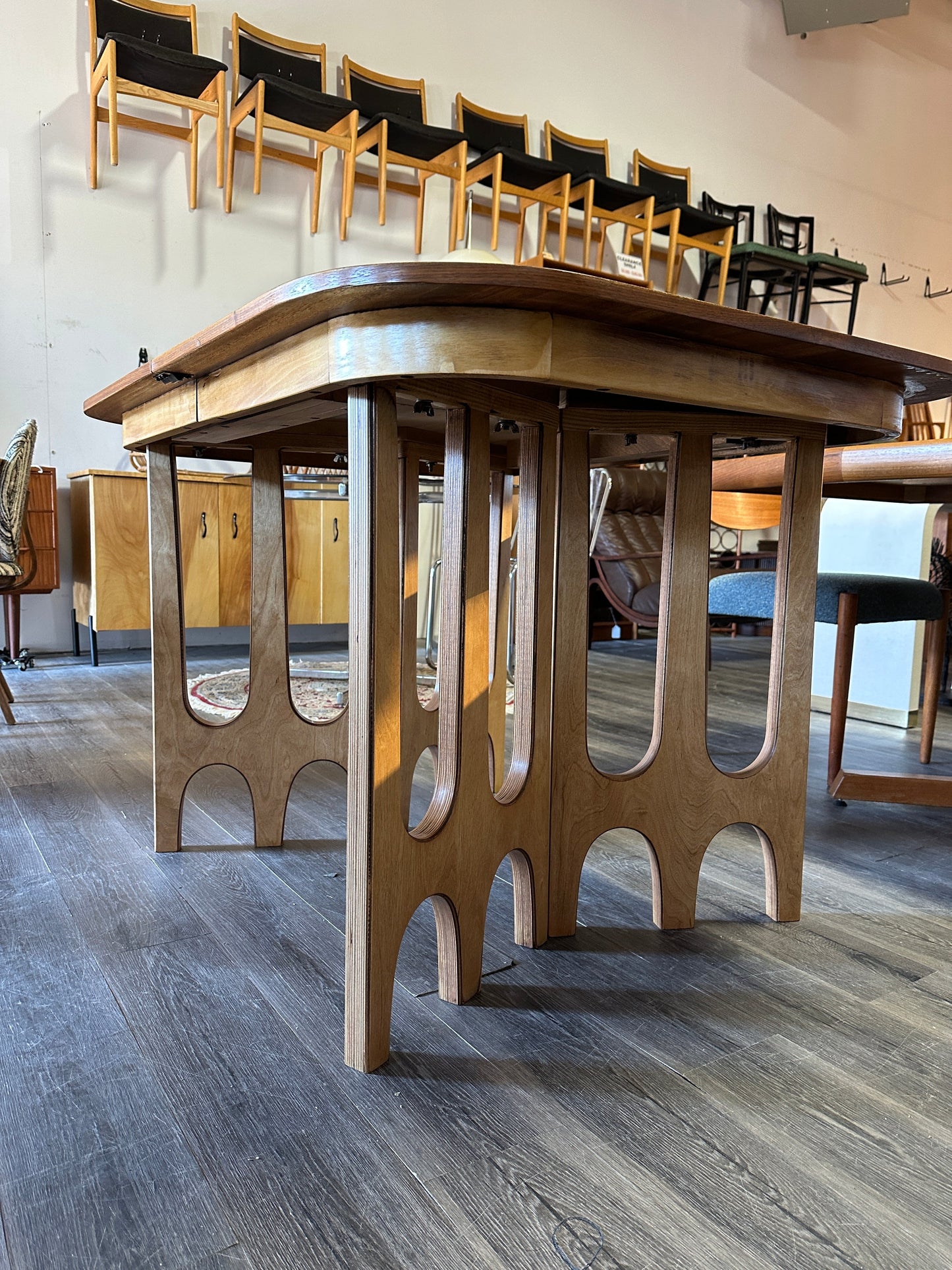 Walter Wabash Walnut Dining Table(No Leaf)