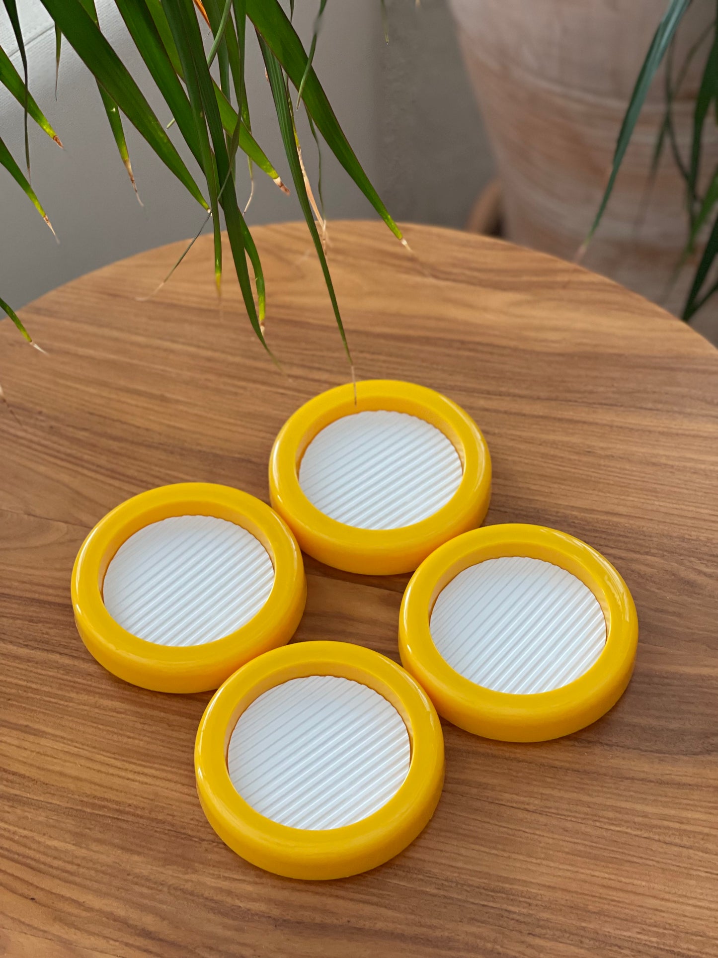 Set of 4 Vintage Plastic Coasters by Drulane