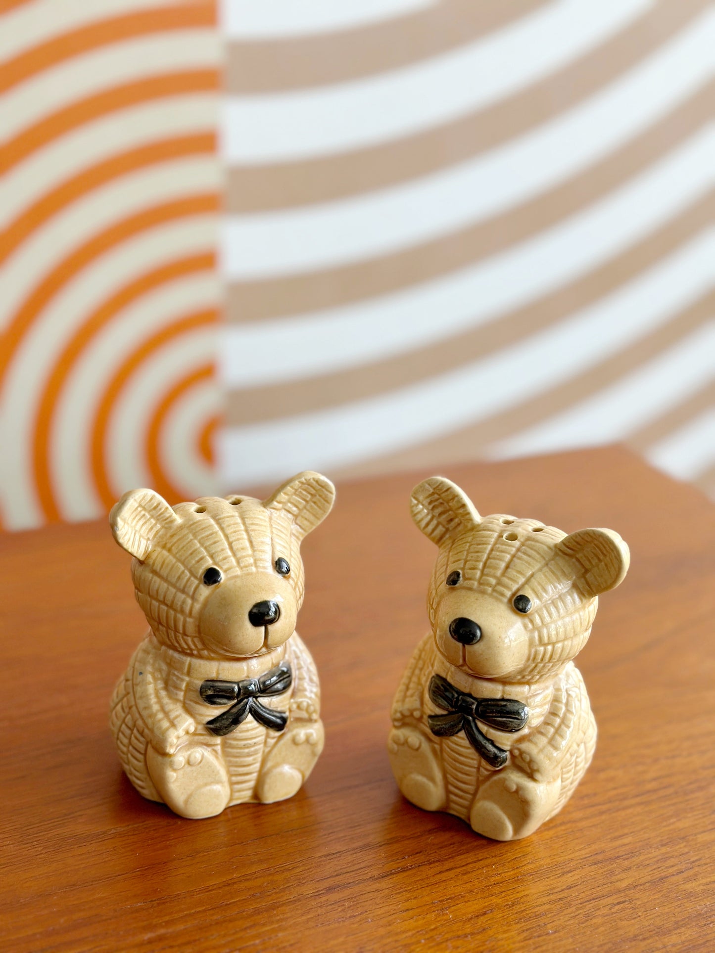 Vintage Ceramic Bears Salt and Pepper Shakers