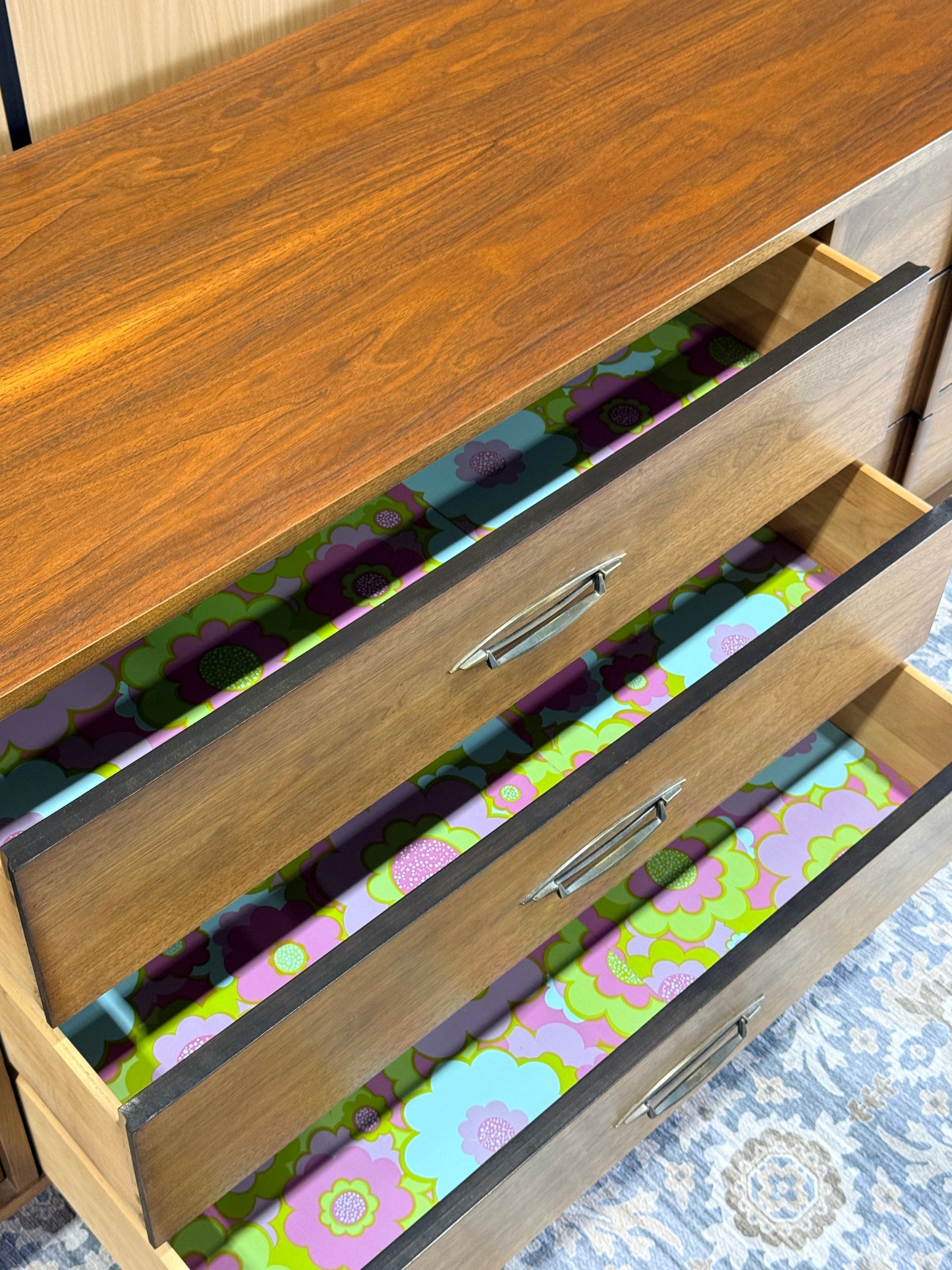 Vintage Walnut 9-Drawer Dresser by Deilcraft
