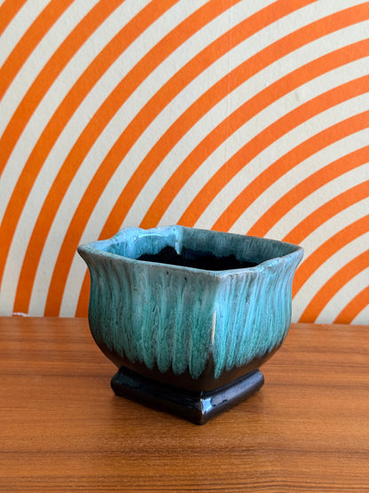 Vintage Blue Mountain Pottery Planter