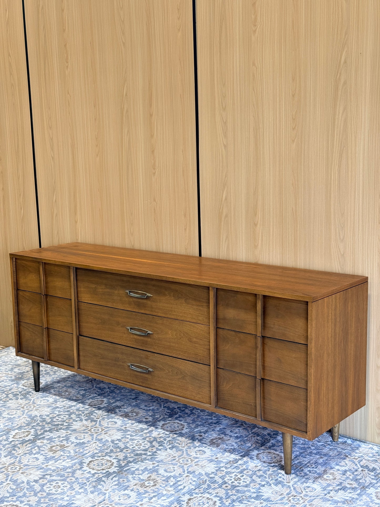 Vintage Walnut 9-Drawer Dresser by Deilcraft