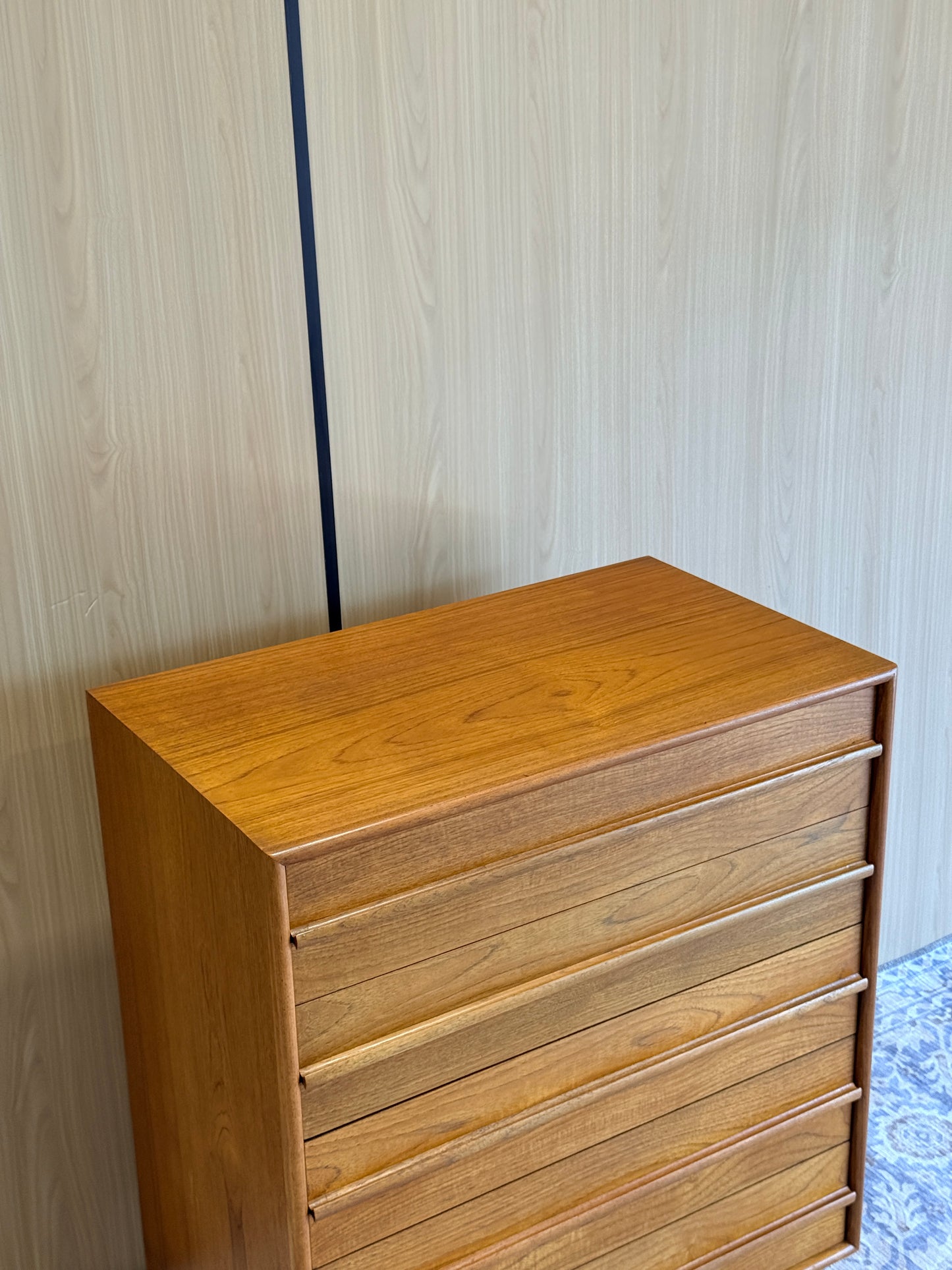 Vintage Teak 5 Drawer Dresser