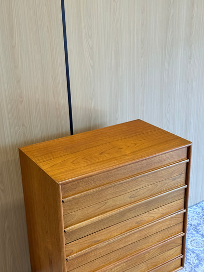 Vintage Teak 5 Drawer Dresser
