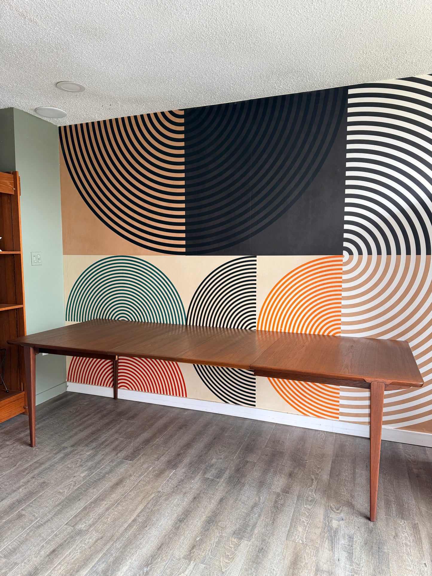 Midcentury Modern Teak Dining Table by Henry Rosengren Hansen for Brande Møbelindustri, Denmark