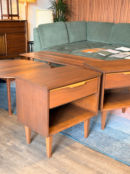 Pair of Vintage Walnut Nightstand Tables by Vic-Art