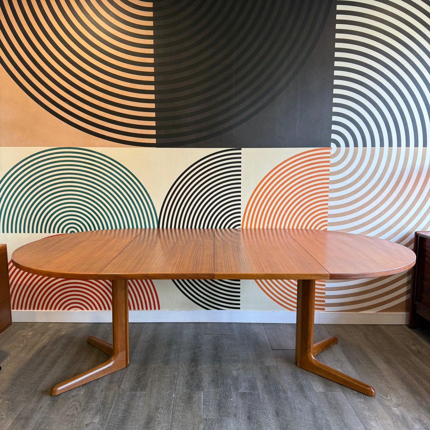 Vintage Extendable Round Teak Dining Table with 2 Leaves