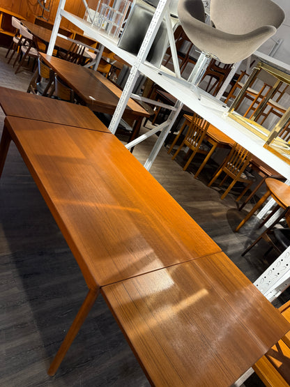 Danish Teak Draw Leaf Expanding Dining Table Henning Kjærnulf for Vejle Stole