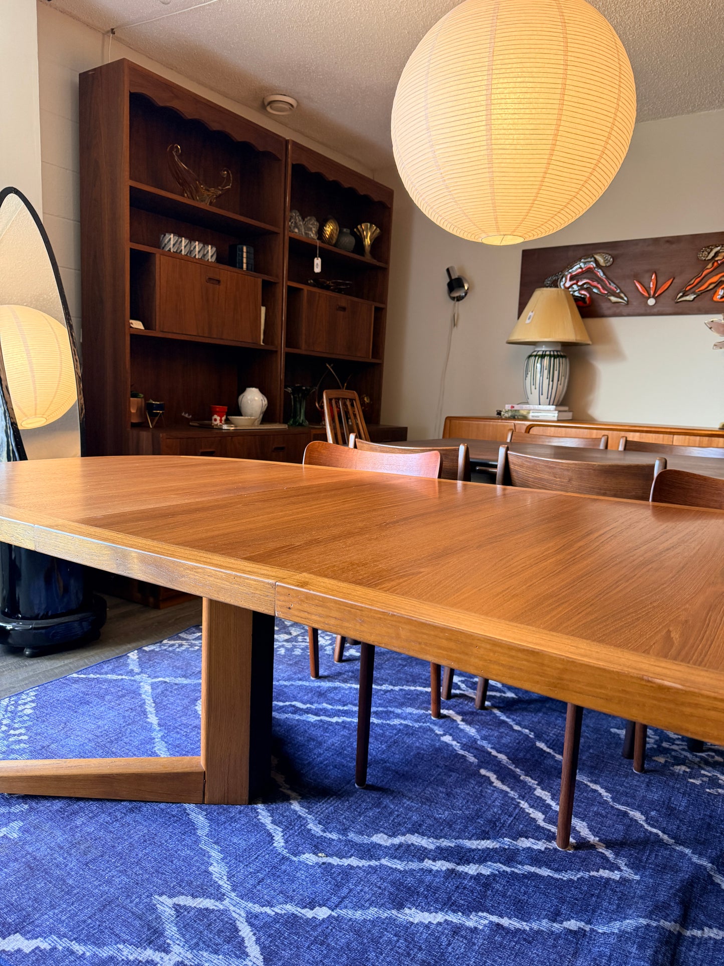 Extendable Teak Dining Table with 2 Leaves
