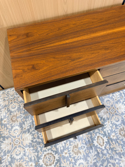 Vintage Walnut 9-Drawer Dresser by Deilcraft