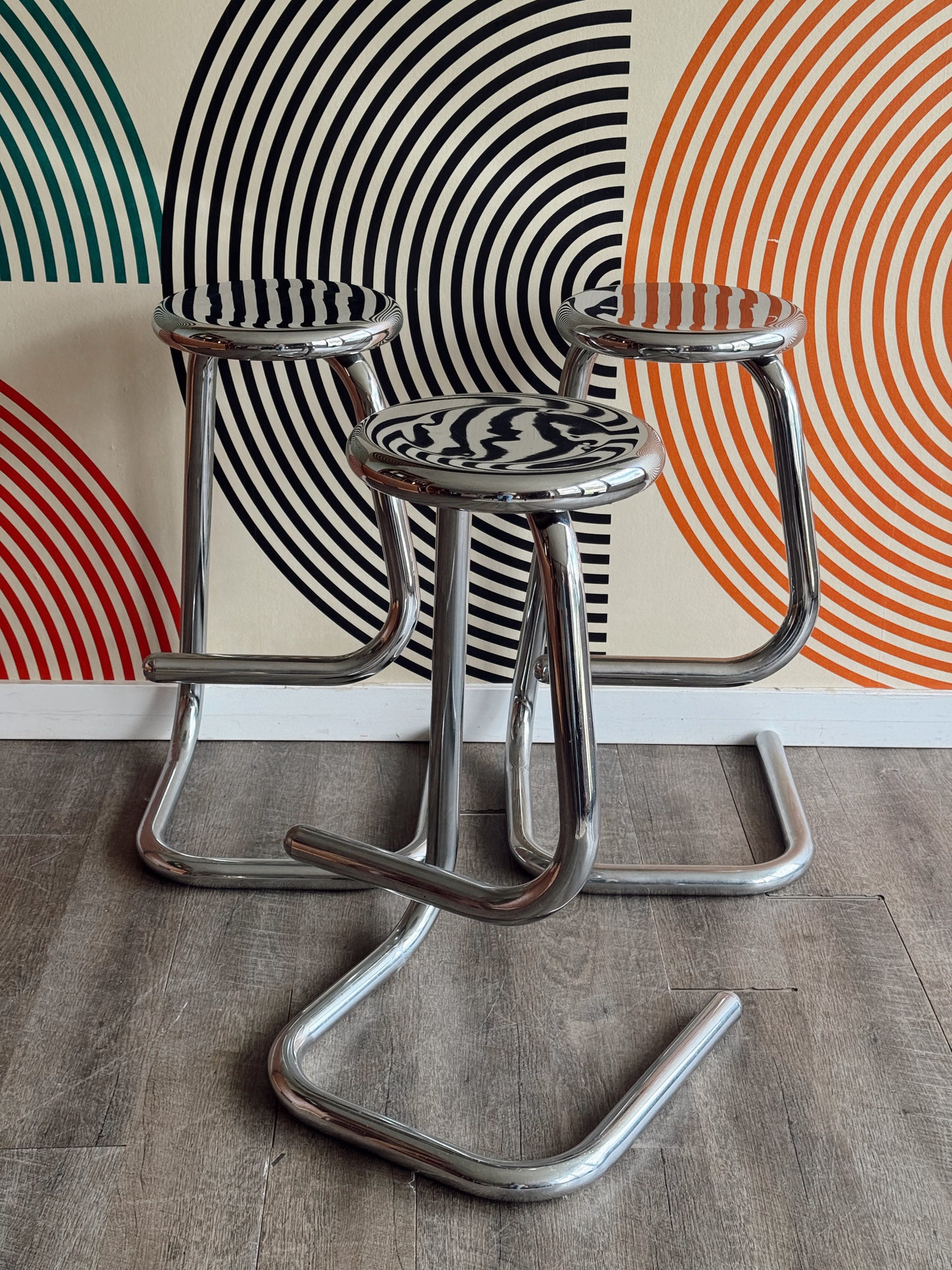 Set of 3 Chrome Paper Clip Bar Stools