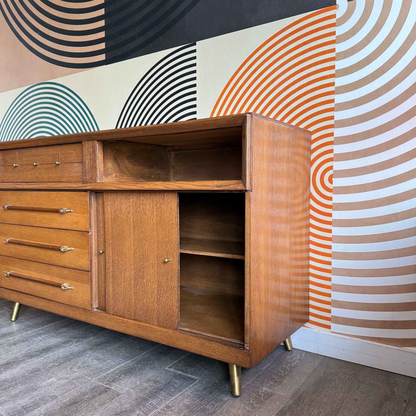 Vintage Oak Sideboard by Victoriaville Furniture