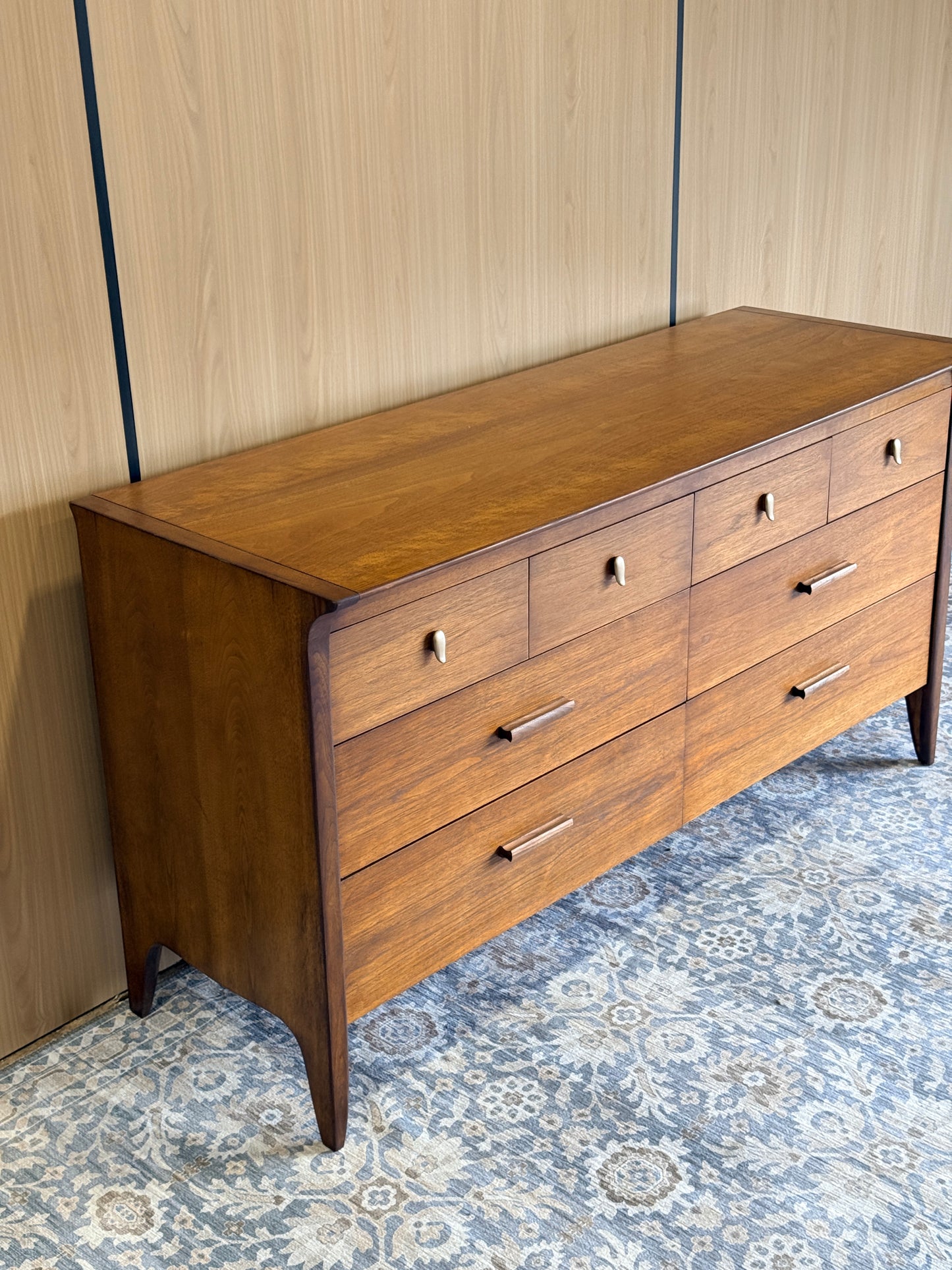 Vintage Drexel 8 Drawer Walnut Dresser