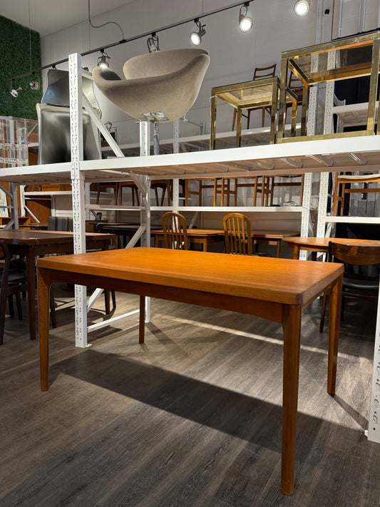 Danish Teak Draw Leaf Expanding Dining Table Henning Kjærnulf for Vejle Stole