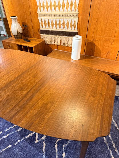 Vintage Walnut Dining Table with 2 Leaves