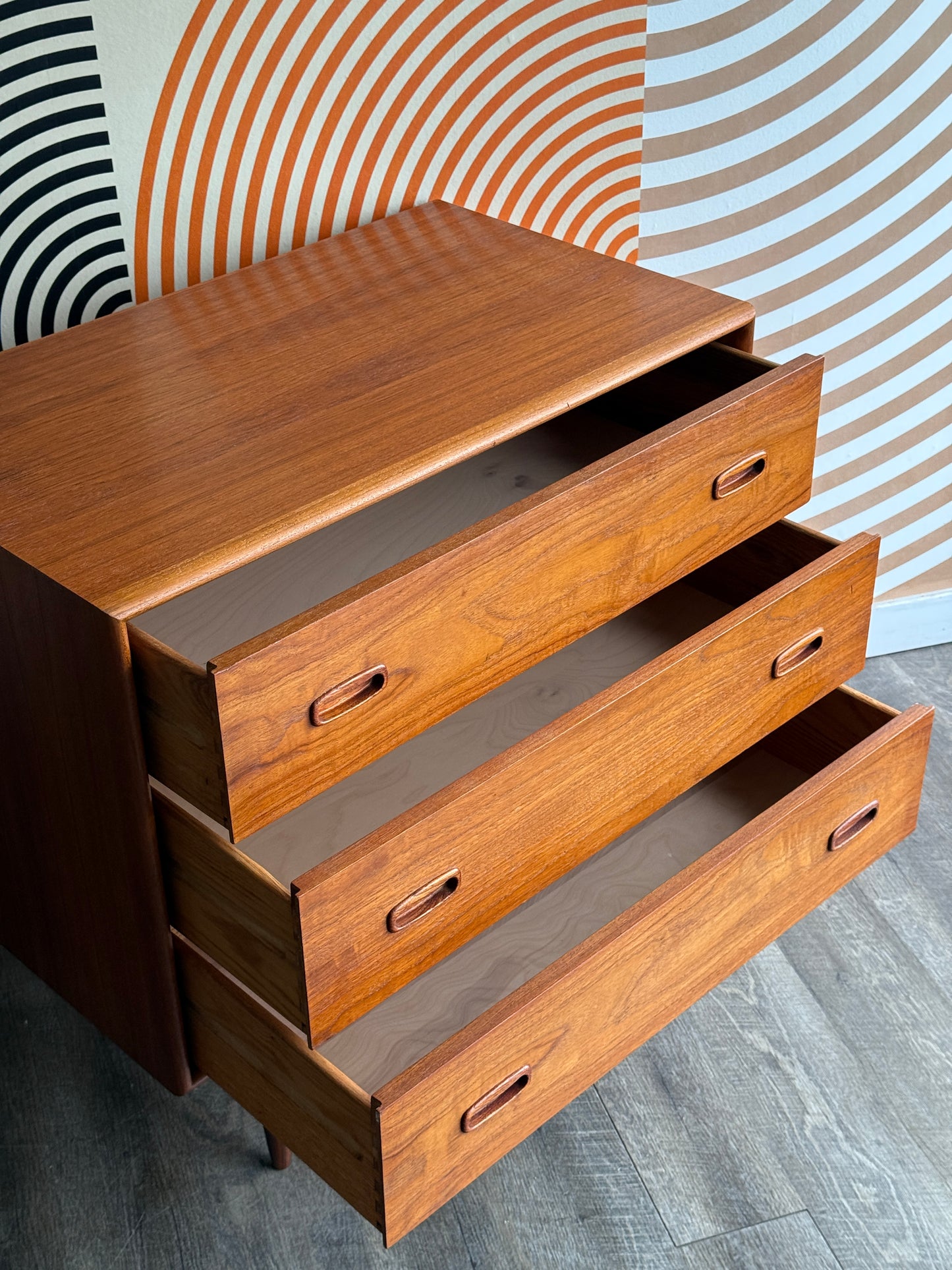 Vintage Teak Chest Of Drawers