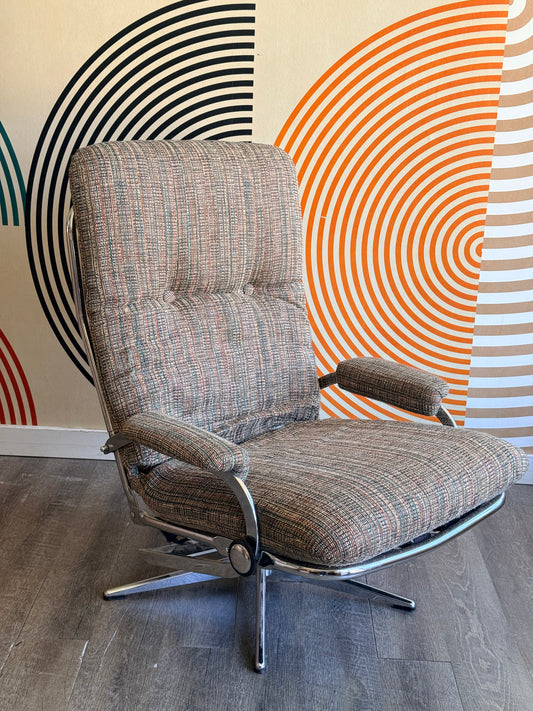 Vintage R.S. Associates Recliner Chair