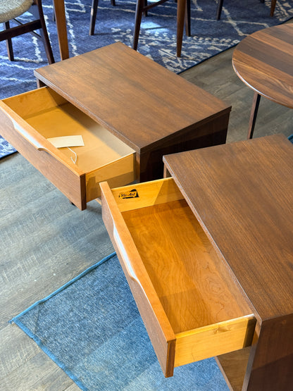 Pair of Vintage Walnut Nightstand Tables by Vic-Art