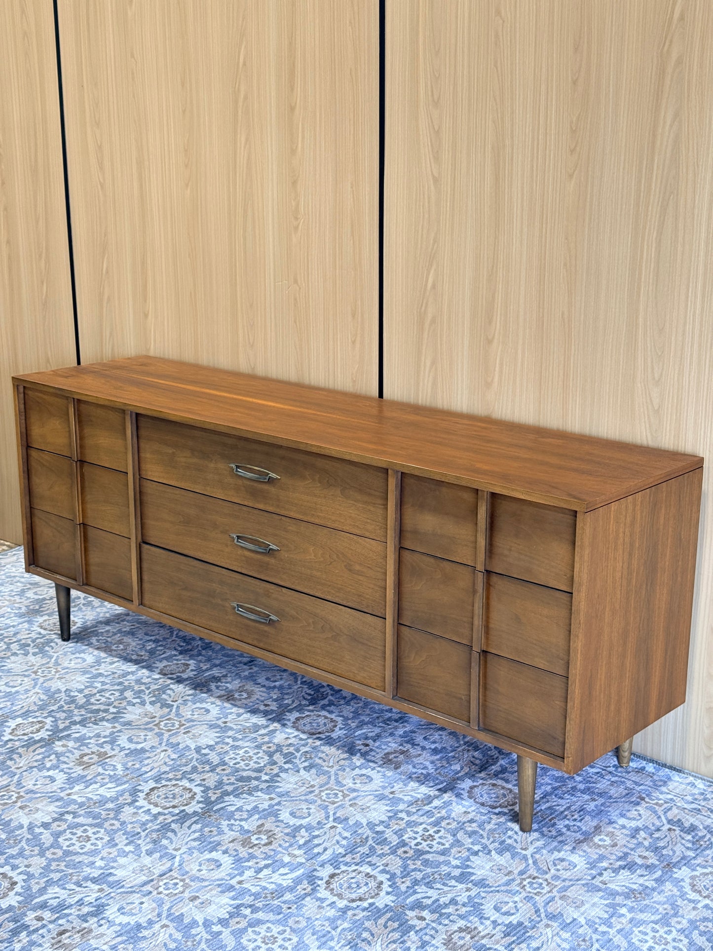 Vintage Walnut 9-Drawer Dresser by Deilcraft
