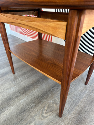 Vintage Deilcraft Rectangle End Table