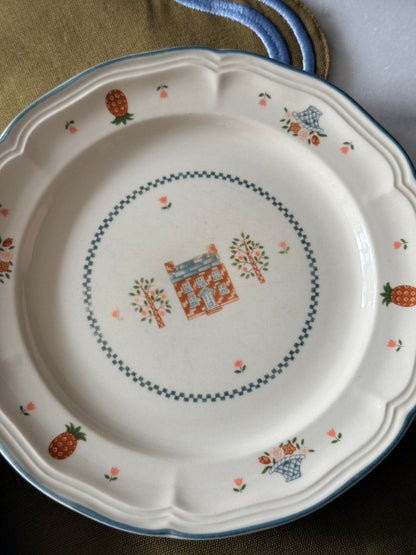 Set of 4 Vintage Cottage Stoneware Plates 7.5”