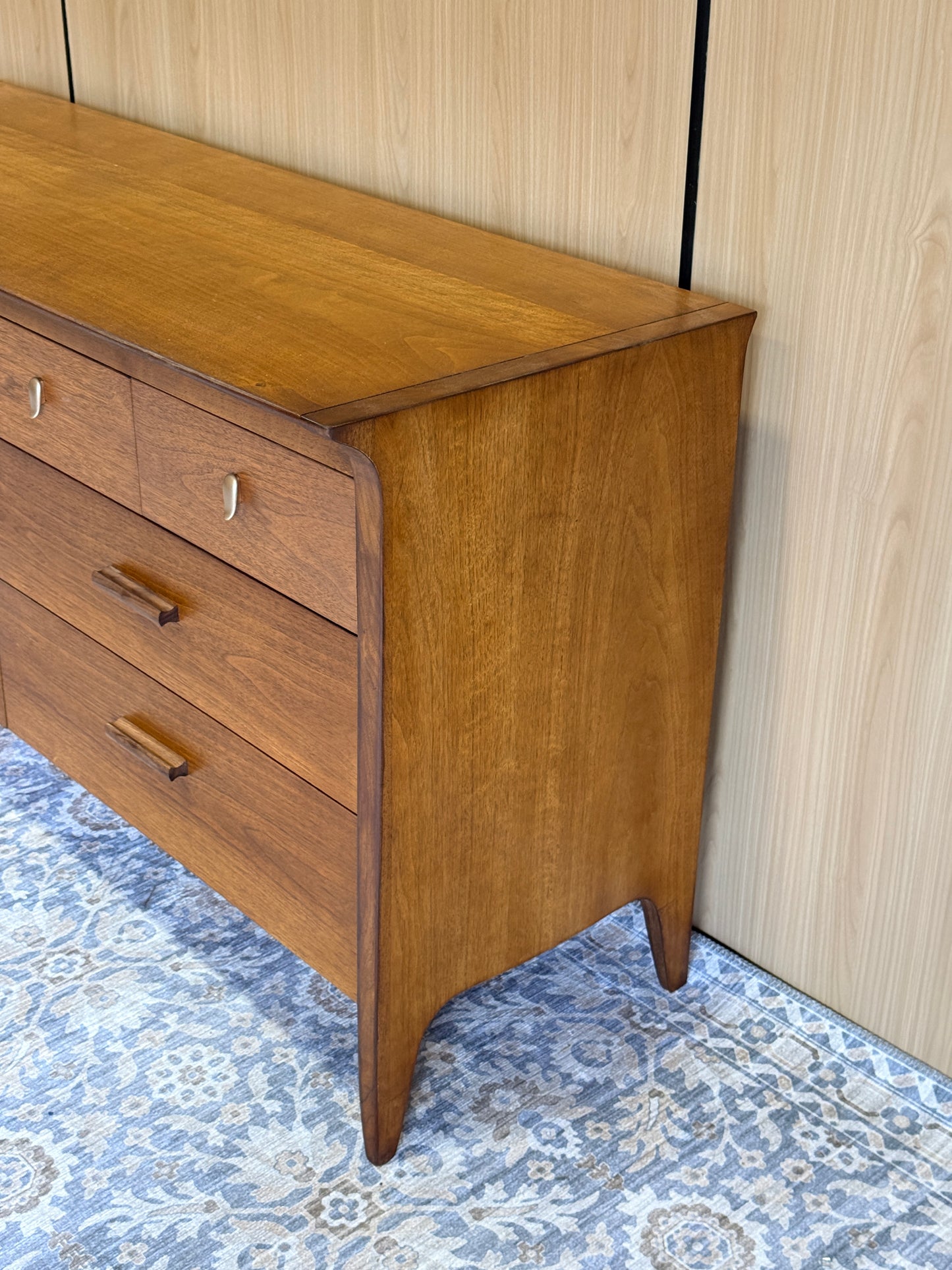 Vintage Drexel 8 Drawer Walnut Dresser