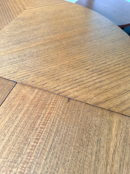 Vintage Round Dining Table with 1 Leaf