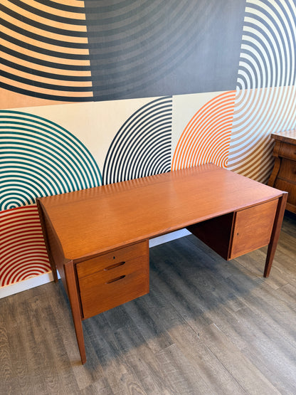 Vintage German Teak Desk by Wilhelm Renz, 1960s