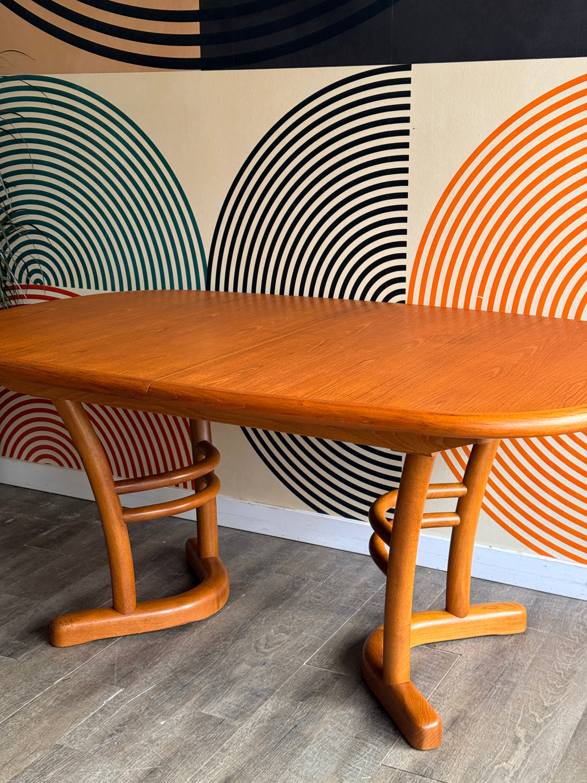 Vintage Oval Teak Dining Table with 2 Leaves