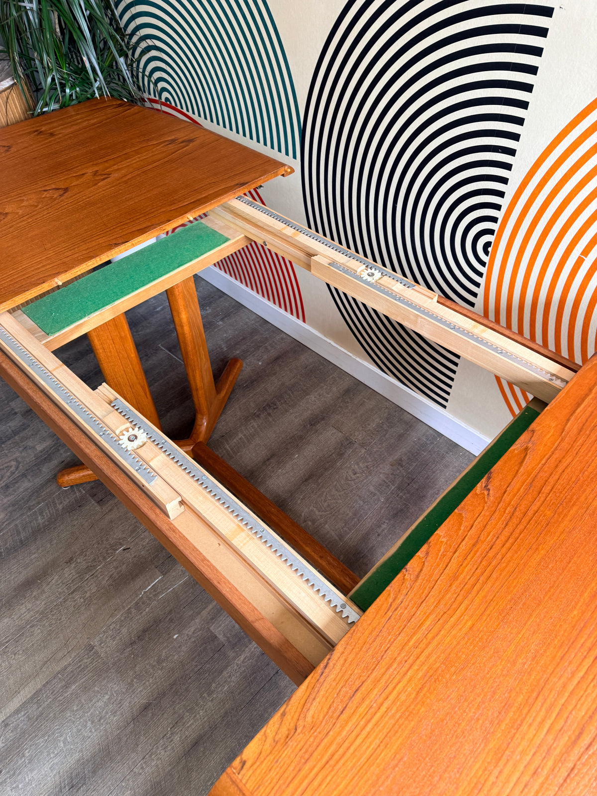 Vintage 1970s Teak Dining Table with 2 Leaves
