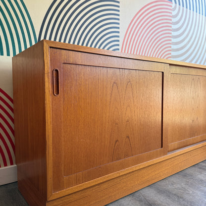 Vintage Danish Teak Sideboard with Sliding Doors by Hundevad