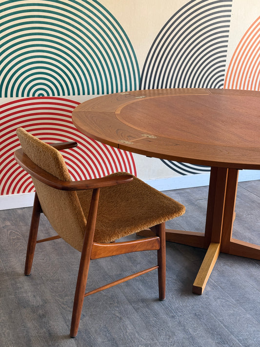 Dyrlund "Lotus" Teak Expanding Circular Dining Table