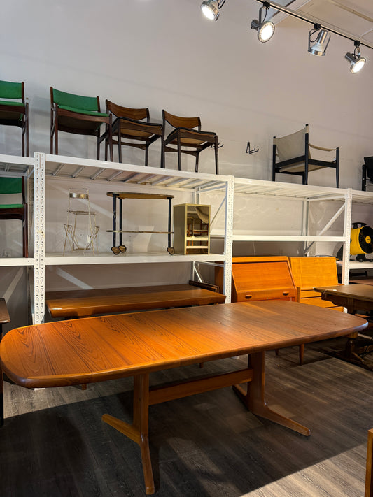 Vintage Extendable Teak Dining Table by Nordic Furniture