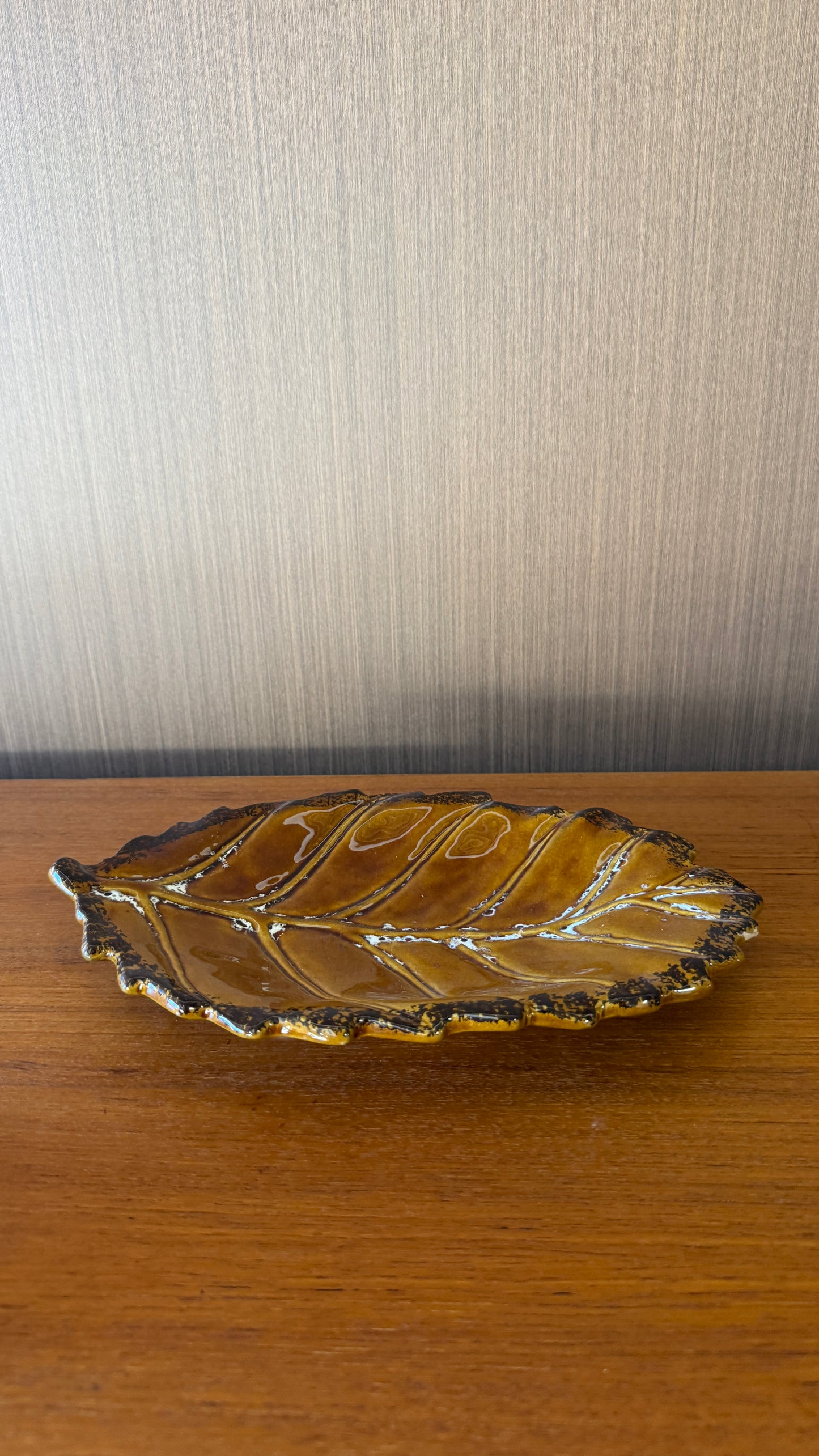 Atico Leaf Plate