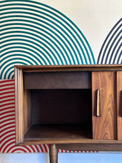 Vintage Deilcraft Walnut Credenza/Sideboard