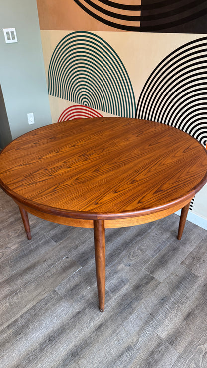 Vintage G-Plan Teak Round Butterfly Leaf Dining Table