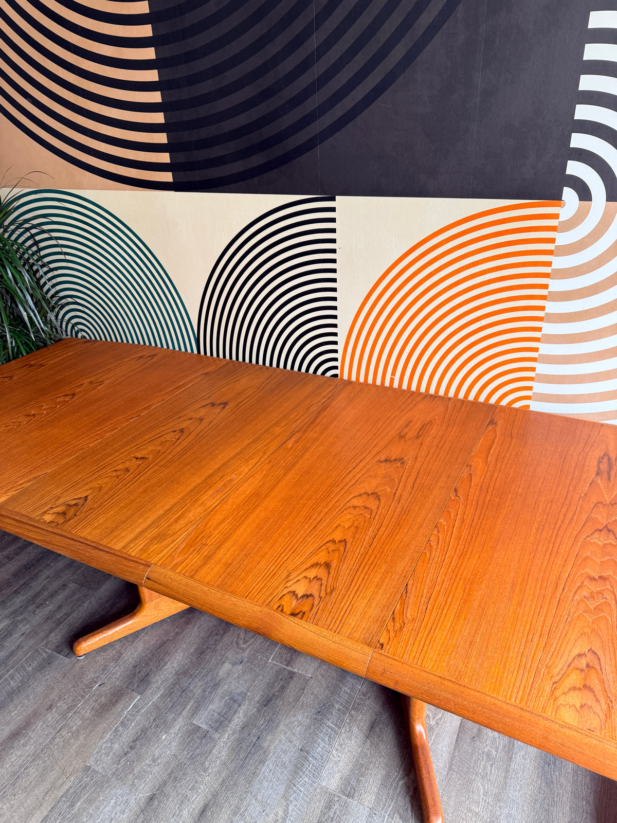 Vintage 1970s Teak Dining Table with 2 Leaves